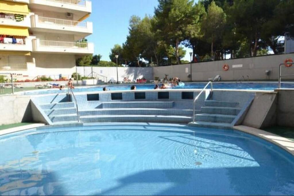 Sea View, Pool, Free Parking, Wifi, Port Aventura Appartement Salou Buitenkant foto