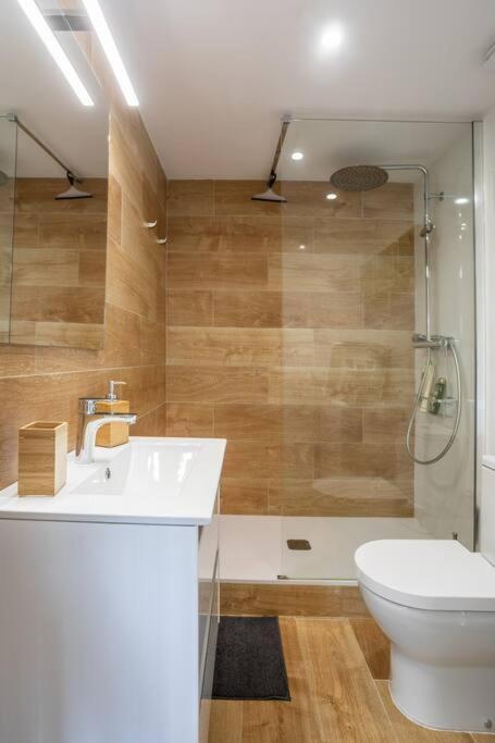 Sea View, Pool, Free Parking, Wifi, Port Aventura Appartement Salou Buitenkant foto