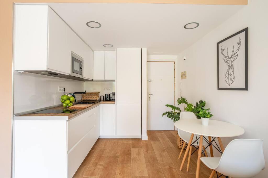 Sea View, Pool, Free Parking, Wifi, Port Aventura Appartement Salou Buitenkant foto